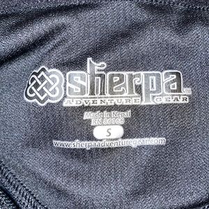 🇳🇵🗻Sherpa Adventure gear 1/4 zip long sleeve shirt